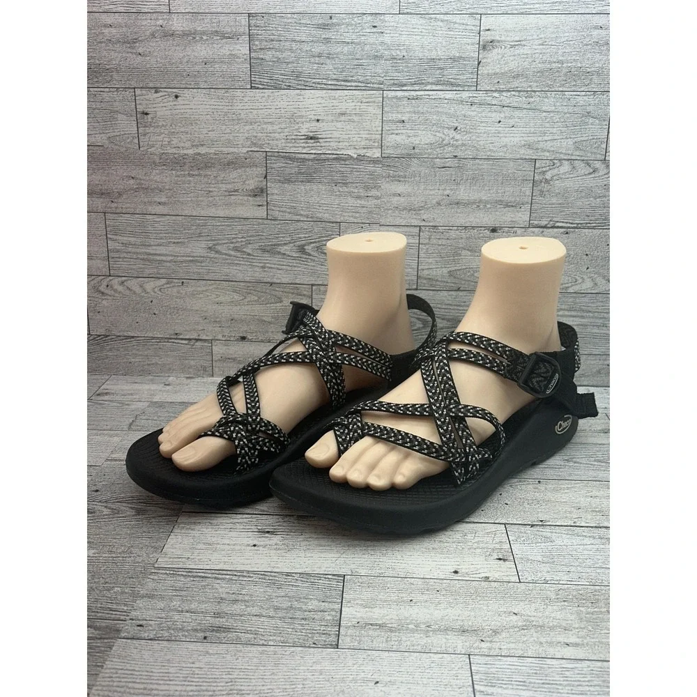 Chaco Z/Cloud Sandals Womens Size 9‎ Black Strappy Adjustable Hiking Water Shoes